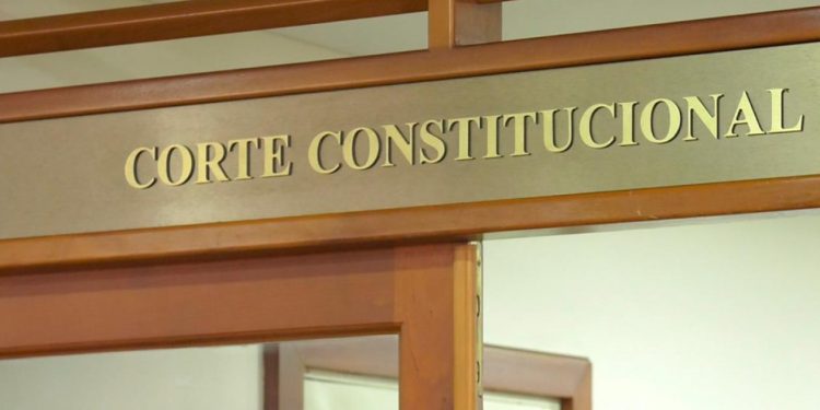 Corte Constitucional respalda a Petro y frena investigación del CNE en su contra