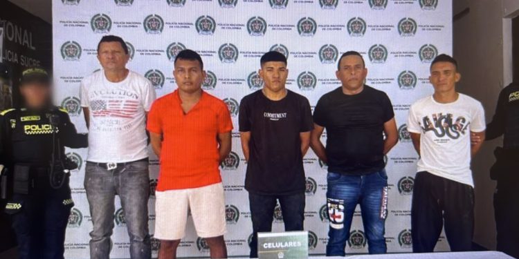 Capturan a cinco presuntos integrantes del Clan del Golfo en Sucre; fueron enviados a prisión