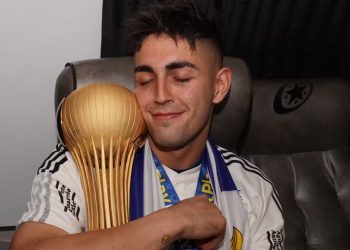 Adiós al guardián de la décima: Junior se despide de Santiago Mele