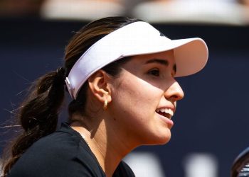 Camila Osorio cae en un intenso debut en Eastbourne