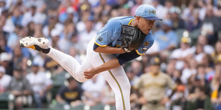 José Quintana cumple, pero vuelve a irse sin decisión con los Cerveceros