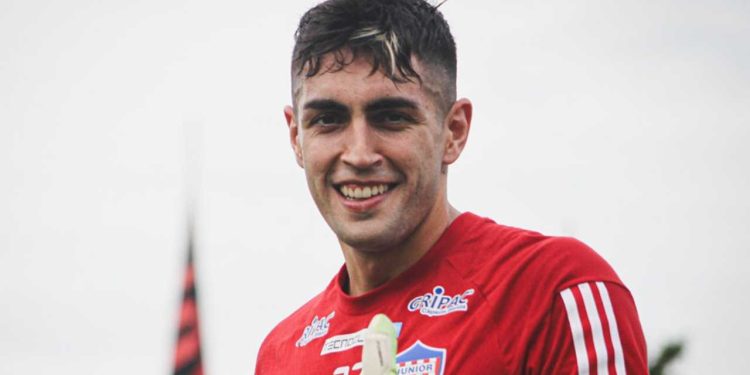 ¿Se va Mele de Junior? Monterrey acelera negociaciones para llevárselo