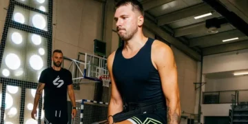 Luka Doncic se reinventa: Nueva imagen física y mentalidad para la temporada 2025-2026