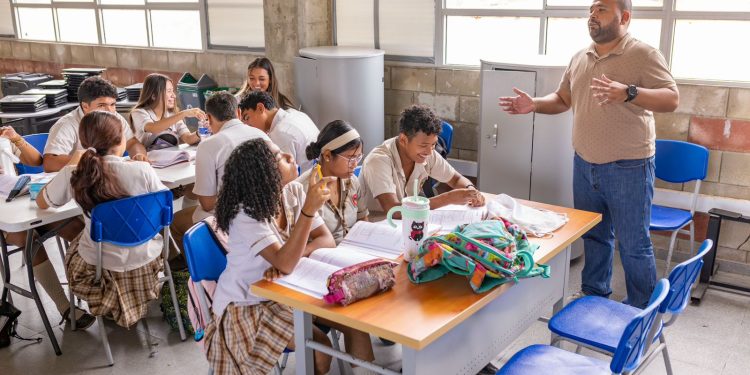 Atlántico inicia segundo semestre con más metas educativas