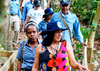 Gobierno impulsa descentralización ambiental y economía circular en Santa Marta