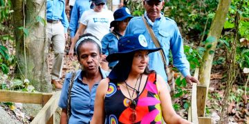 Gobierno impulsa descentralización ambiental y economía circular en Santa Marta