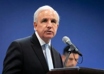 “No necesito que nadie me convenza de que Petro es un drogadicto corrupto”: Congresista Carlos Giménez niega complot