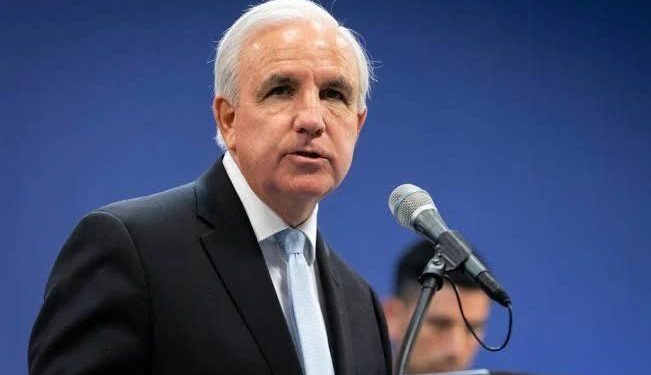 “No necesito que nadie me convenza de que Petro es un drogadicto corrupto”: Congresista Carlos Giménez niega complot