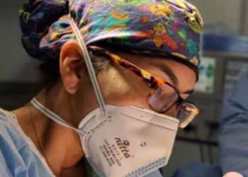 Cirujana señalada por caso en Pereira rompe el silencio: “Jamás he negado atención por razones políticas”