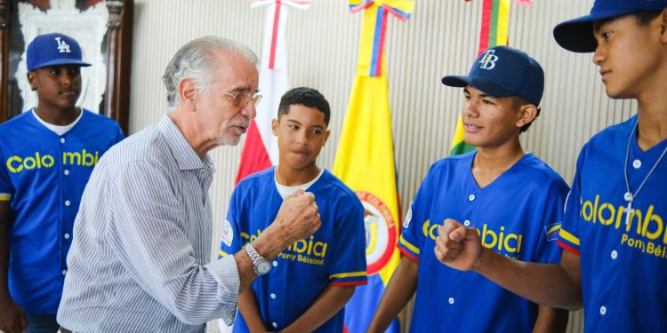Gobernación del Atlántico reafirma su respaldo a jóvenes beisbolistas que representarán a Colombia en torneo mundial