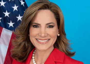 María Elvira Salazar responde a congresistas colombianos: “No me quedaré callada”