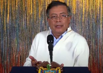 Petro mezcla crisis de salud, Hitler, hipopótamos y críticas a su gabinete en polémica alocución