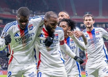Olympique de Lyon permanecerá en la Ligue 1