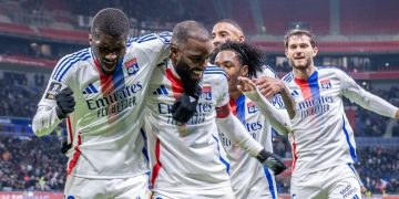 Olympique de Lyon permanecerá en la Ligue 1