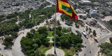 Barranquilla embellece su entrada sur con más de 5.200 m² de áreas verdes en la renovada rotonda de la calle 17