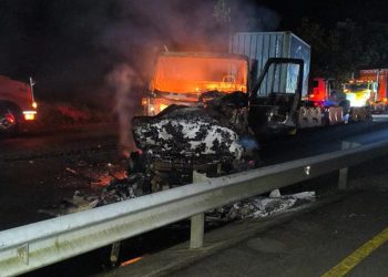 Hombres armados atacaron tractocamiones en la vía al puerto de Buenaventura