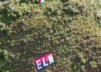 Hallan banderas del ELN y de Palestina en zona rural de Medellín; autoridades descartan riesgos