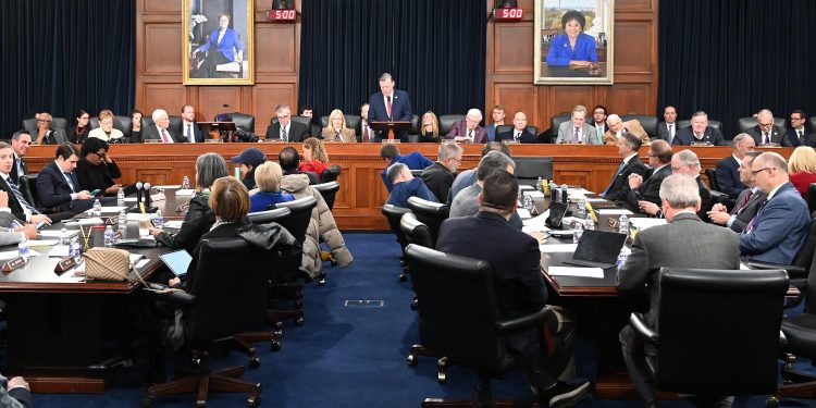 EE.UU. le pasa la factura a Petro: recortan ayuda y alertan por “altos consumos”… en las altas esferas