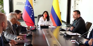 Colombia y Venezuela reactivan diálogo energético: MinMinas discute futuro de Monómeros en Caracas
