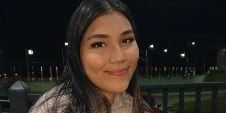 Venezuela: mujer condenada a 10 años de cárcel por un estado de WhatsApp