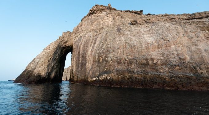 Cierran parques naturales del Pacífico colombiano por alerta de tsunami
