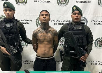 Plomo en La Esmeralda: un muerto, dos heridos y un menor armado entre los capturados