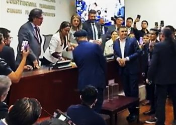 A cara o sello: Pacto Histórico se queda con la Comisión Primera de la Cámara gracias al azar
