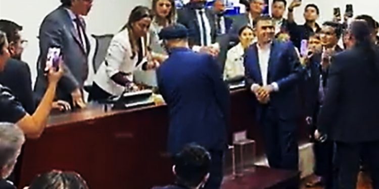 A cara o sello: Pacto Histórico se queda con la Comisión Primera de la Cámara gracias al azar