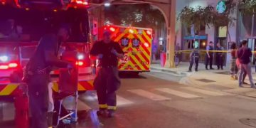 Cuatro muertos y 14 heridos deja tiroteo en Chicago, Estados Unidos
