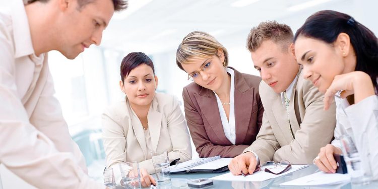 Reforma laboral prohíbe a empleadores exigir ciertas tareas y protege nuevos derechos de trabajadores