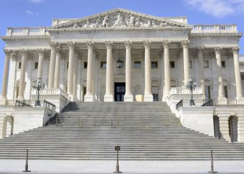 EE. UU. recorta a la mitad su ayuda a Colombia y desata críticas al gobierno Petro