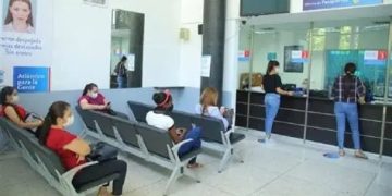 Oficina de Pasaportes en el Atlántico, desbordada por aumento de solicitudes en medio de la incertidumbre nacional