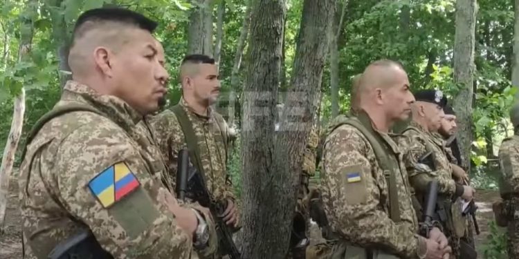 Colombianos se unen a la lucha de Ucrania contra Rusia en la Brigada Jartia