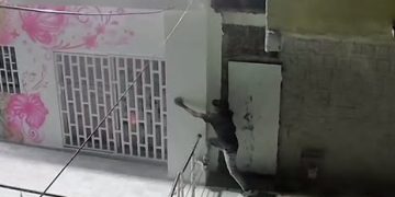 Roban luminarias y aire acondicionado en la Casa Shakira, en Lipaya