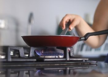 Cerca de 1.000 familias de sectores vulnerables de nuestra ciudad ya tienen gas natural en sus casas por primera vez: alcalde Char