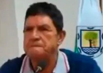 Jueza desestima testimonio del padre de Monsalve por contradicciones en juicio contra Álvaro Uribe