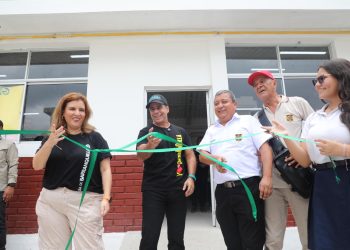 Alcalde Char entrega nueva cocina para beneficiar a más de 800 estudiantes del CODEBA