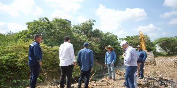 La C.R.A. inició trabajos para la recuperación de la capacidad hidráulica y ambiental del arroyo León