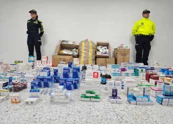 Autoridades incautan medicamentos ilegales por más de $500 millones en operativo en el centro de Barranquilla
