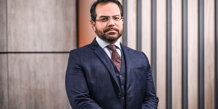 Defensa de Nicolás Petro critica a Fiscalía por exceso de pruebas en su contra