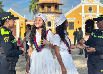 BOLÍVAR | Policía Nacional, alma y escudo del desfile patrio en Mompox