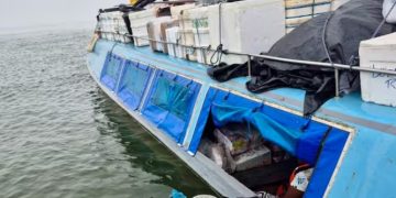 Rescatan a 13 personas abandonadas en el mar tras ser asaltadas por hombres armados en Buenaventura