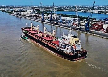 Histórico arribo en el Puerto de Barranquilla: nave china descarga 35.000 toneladas y rompe récord de carga