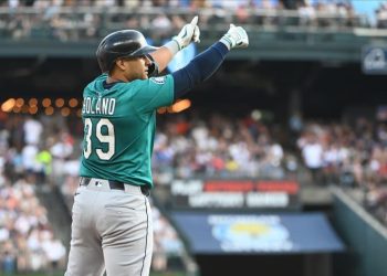 Dónovan Solano impulsa a los Marineros con bateo oportuno ante Tigres