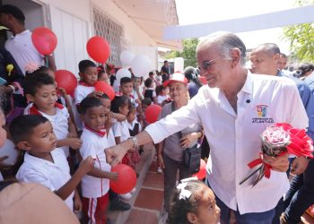 Asamblea del Atlántico autoriza al gobernador Eduardo Verano adicionar recursos para mejorar sedes educativas