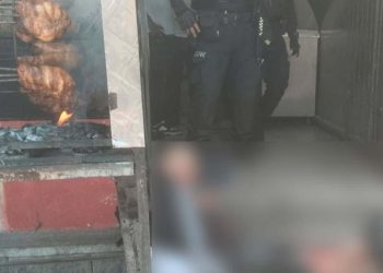 Sicarios matan a joven frente a asadero de pollo en San Roque