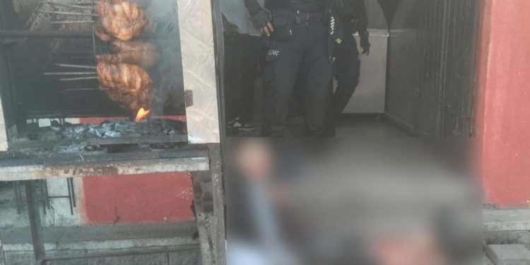 Sicarios matan a joven frente a asadero de pollo en San Roque
