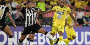 Bucaramanga cae en casa ante el Mineiro