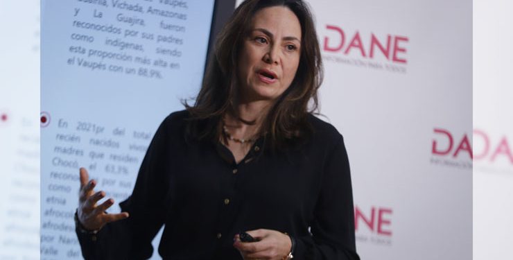 Tasa de desempleo bajó a 8,6 % en junio: mujeres impulsaron el crecimiento del empleo