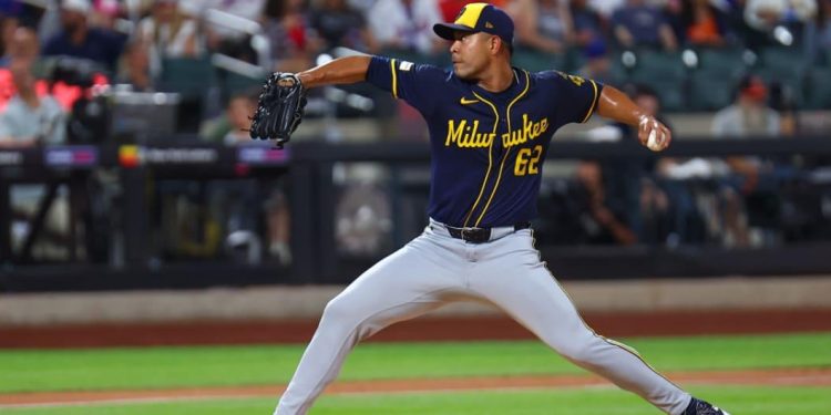 La ofensiva latina de los Mets castiga a José Quintana en Nueva York